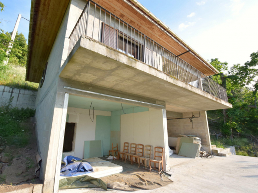 Maison récente en VIAGER OCCUPE sur deux niveaux